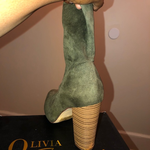 Olive Green suede Bootie Block Heels! - Picture 6 of 6